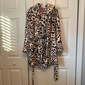 Light pink cheetah bathrobe